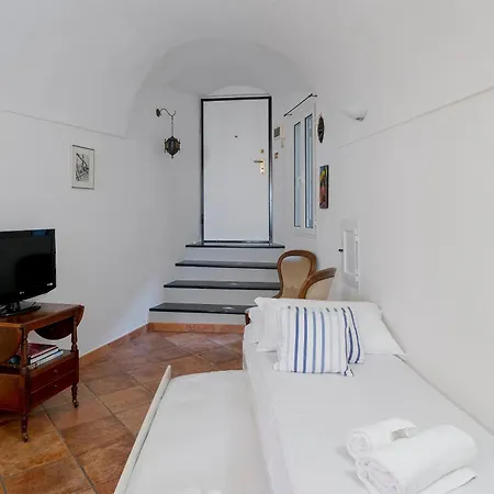 Apartament Casa San Siro, De Benedetti