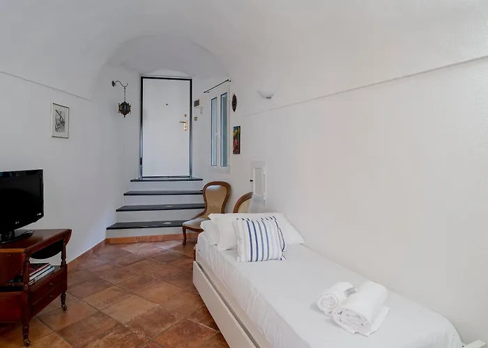 Casa San Siro, De Benedetti Apartman